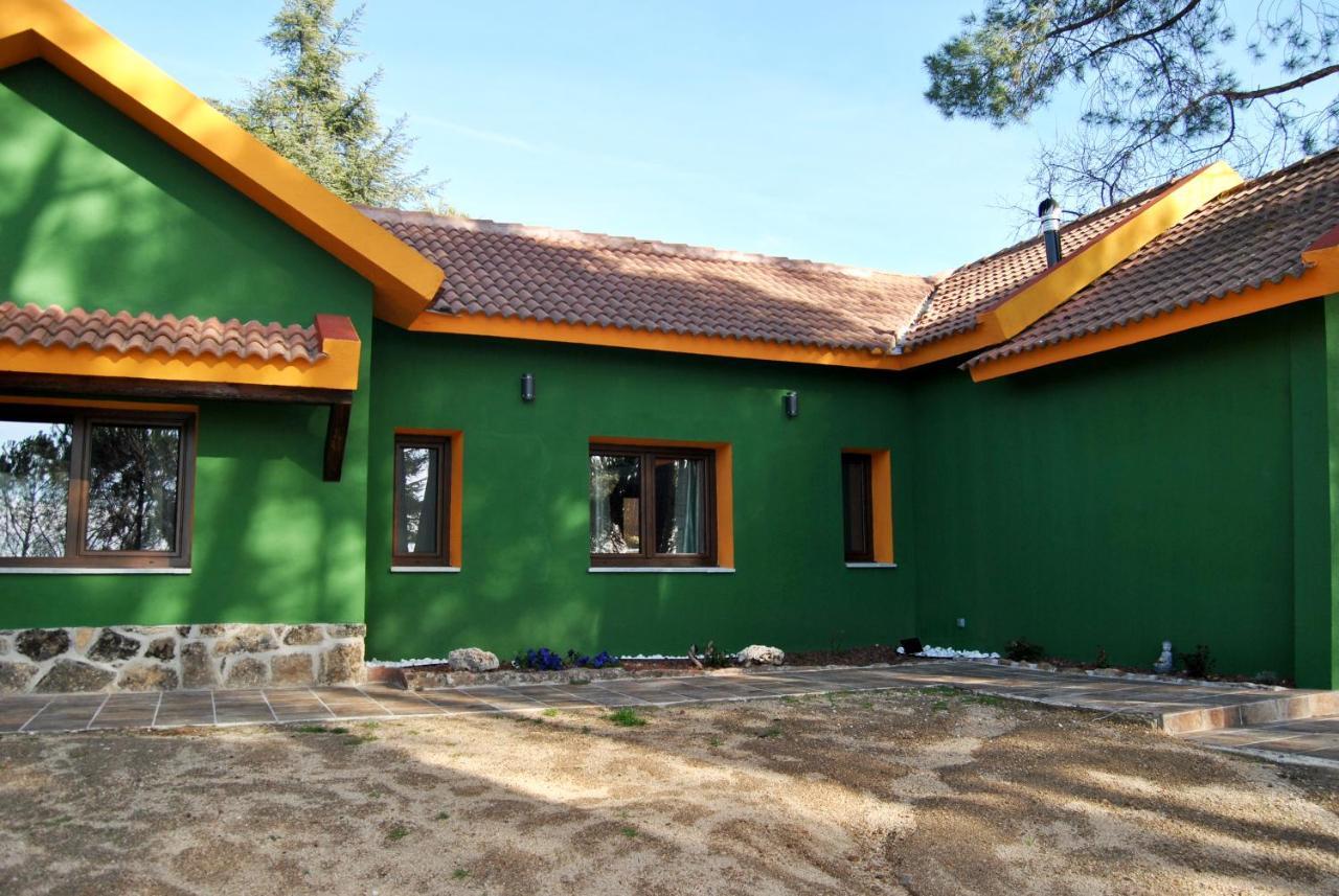 Complejo Casas Rurales Mansiones Y Villas Deluxe Collado Mediano Exterior photo